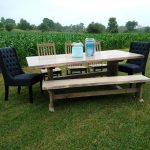 With striking live edge tops on both the table and the bench, the Timber Ridge Dining Collection brings the beauty of nature indoors